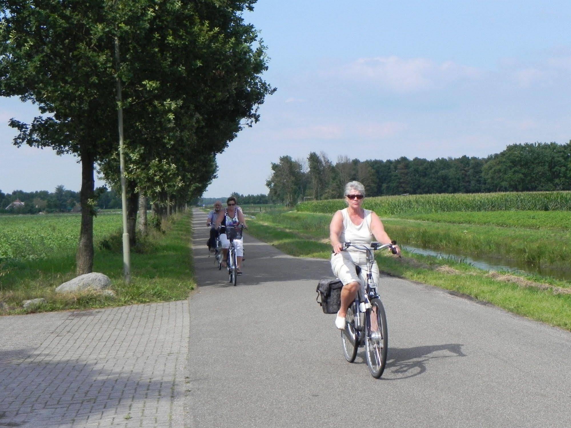 Hotel Het Witte Veen Witteveen ภายนอก รูปภาพ